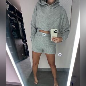 Alo set each value $190 +